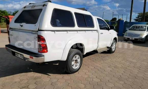 Buy Used Toyota Hilux White Car in Chingola in Zambia Buy Used Toyota Hilux White Car in Chingola in Zambia