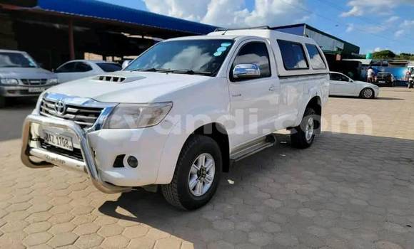 Buy Used Toyota Hilux White Car in Chingola in Zambia Buy Used Toyota Hilux White Car in Chingola in Zambia
