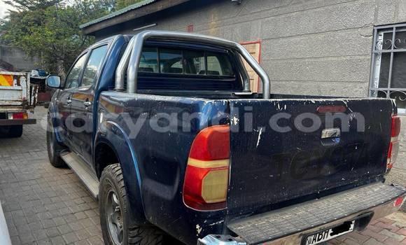 Buy Used Toyota Hilux Blue Car in Lusaka in Zambia Buy Used Toyota Hilux Blue Car in Lusaka in Zambia