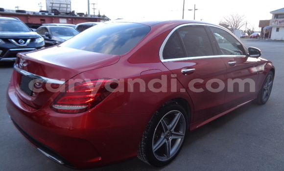 Nunua Ilio tumika Mercedes‒Benz C–Class Nyekundu Gari ndani ya Lusaka nchini Zambia Nunua Ilio tumika Mercedes‒Benz C–Class Nyekundu Gari ndani ya Lusaka nchini Zambia