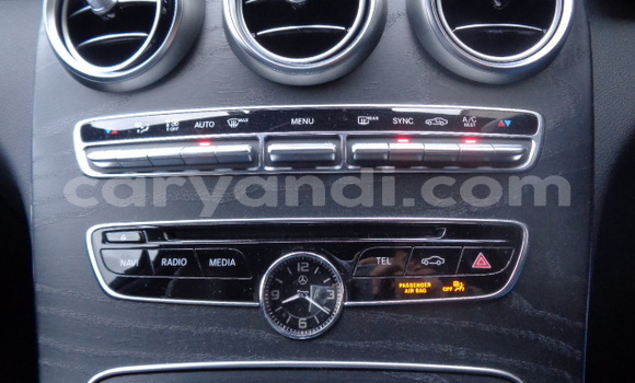 Nunua Ilio tumika Mercedes‒Benz C–Class Nyekundu Gari ndani ya Lusaka nchini Zambia Nunua Ilio tumika Mercedes‒Benz C–Class Nyekundu Gari ndani ya Lusaka nchini Zambia