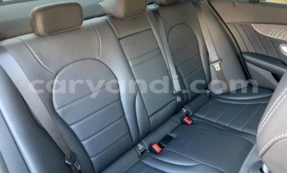 Nunua Ilio tumika Mercedes‒Benz C–Class Nyekundu Gari ndani ya Lusaka nchini Zambia Nunua Ilio tumika Mercedes‒Benz C–Class Nyekundu Gari ndani ya Lusaka nchini Zambia