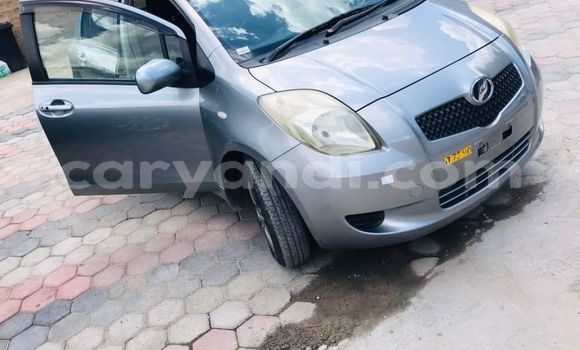 Tenga Tsaru Toyota Vitz Zvimwe Mota in Lusaka in Zambia