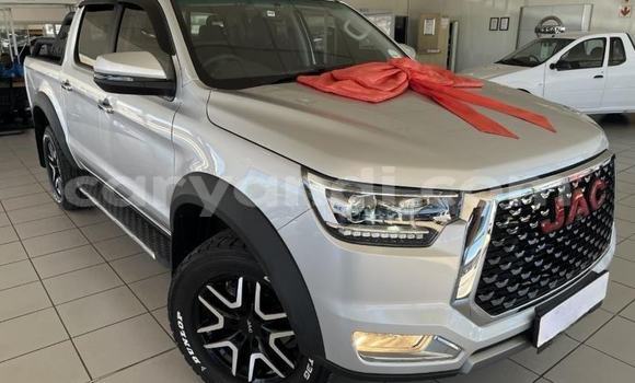 Buy Used JAC J7 (Binyue) Silver Car in Kabwe in Zambia