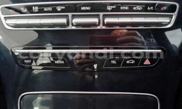 Tenga Tsaru Mercedes‒Benz C–Class Chena Mota in Kabwe in Zambia Tenga Tsaru Mercedes‒Benz C–Class Chena Mota in Kabwe in Zambia