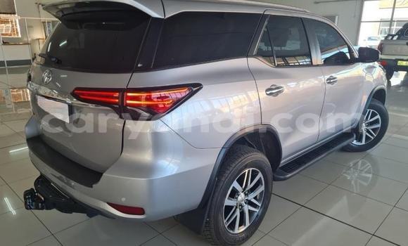 Tenga Tsaru Toyota Fortuner Sirivha Mota in Kabwe in Zambia Tenga Tsaru Toyota Fortuner Sirivha Mota in Kabwe in Zambia