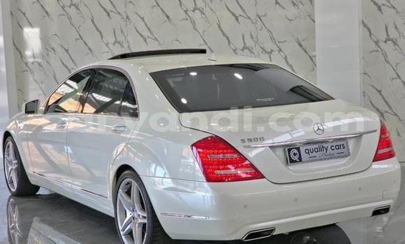 Tenga Tsaru Mercedes‒Benz S–Class Chena Mota in Kabwe in Zambia Tenga Tsaru Mercedes‒Benz S–Class Chena Mota in Kabwe in Zambia