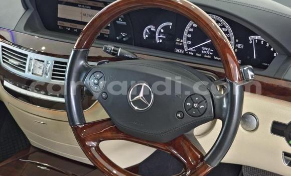 Tenga Tsaru Mercedes‒Benz S–Class Chena Mota in Kabwe in Zambia Tenga Tsaru Mercedes‒Benz S–Class Chena Mota in Kabwe in Zambia