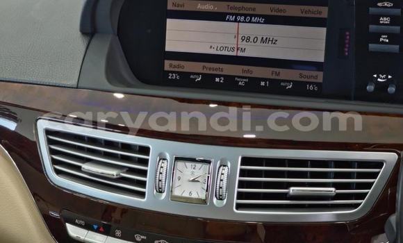 Tenga Tsaru Mercedes‒Benz S–Class Chena Mota in Kabwe in Zambia Tenga Tsaru Mercedes‒Benz S–Class Chena Mota in Kabwe in Zambia