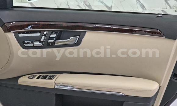 Tenga Tsaru Mercedes‒Benz S–Class Chena Mota in Kabwe in Zambia Tenga Tsaru Mercedes‒Benz S–Class Chena Mota in Kabwe in Zambia