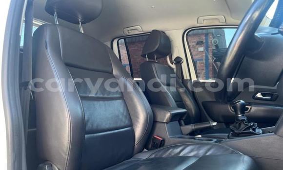 Buy Used Volkswagen Amarok White Car in Kabwe in Zambia Buy Used Volkswagen Amarok White Car in Kabwe in Zambia