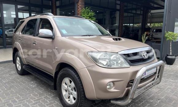 Tenga Tsaru Toyota Fortuner Zvimwe Mota in Kabwe in Zambia Tenga Tsaru Toyota Fortuner Zvimwe Mota in Kabwe in Zambia