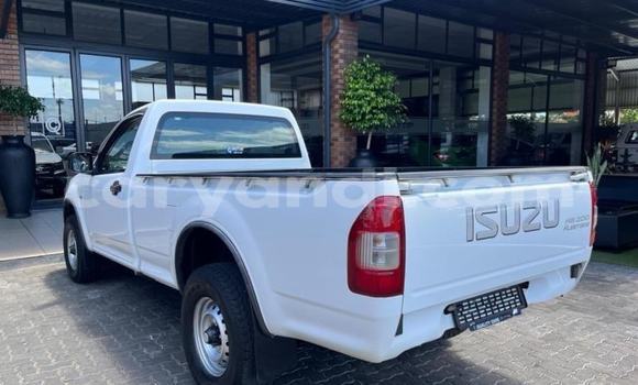 Buy Used Isuzu KB White Car in Kabwe in Zambia Buy Used Isuzu KB White Car in Kabwe in Zambia