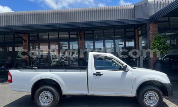 Buy Used Isuzu KB White Car in Kabwe in Zambia Buy Used Isuzu KB White Car in Kabwe in Zambia