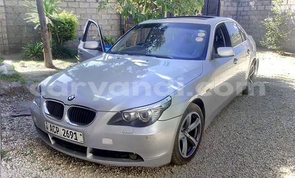 Acheter Occasion Voiture BMW 5–Series Gris à Chingola, Zambie Acheter Occasion Voiture BMW 5–Series Gris à Chingola, Zambie
