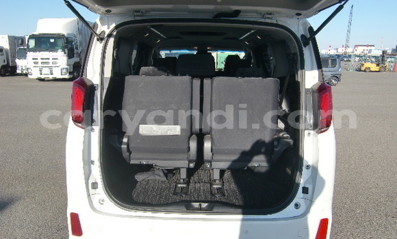 Buy Used Toyota Alphard White Car in Lusaka in Zambia Buy Used Toyota Alphard White Car in Lusaka in Zambia
