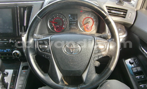 Buy Used Toyota Alphard White Car in Lusaka in Zambia Buy Used Toyota Alphard White Car in Lusaka in Zambia