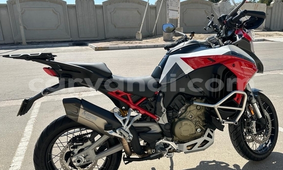 Acheter Occasion Moto Ducati Multistrada Rouge à Lusaka, Zambie