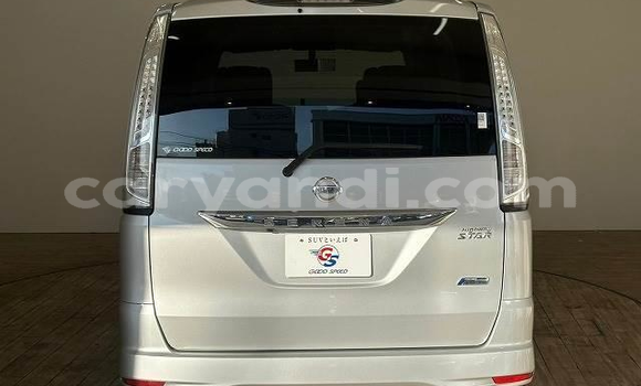 Acheter Occasion Voiture Nissan Serena Gris à Lusaka, Zambie Acheter Occasion Voiture Nissan Serena Gris à Lusaka, Zambie