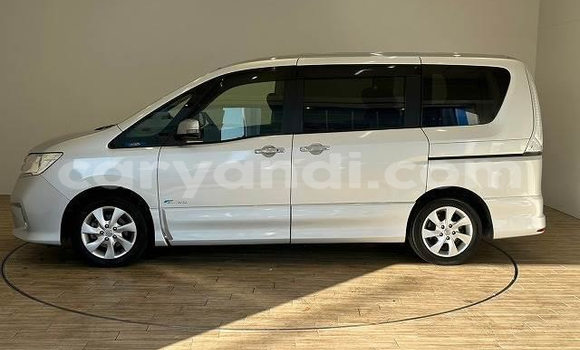 Acheter Occasion Voiture Nissan Serena Gris à Lusaka, Zambie Acheter Occasion Voiture Nissan Serena Gris à Lusaka, Zambie