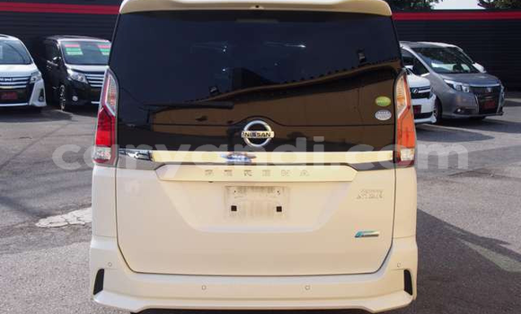 Buy Used Nissan Serena White Car in Lusaka in Zambia Buy Used Nissan Serena White Car in Lusaka in Zambia