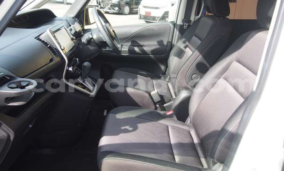 Buy Used Nissan Serena White Car in Lusaka in Zambia Buy Used Nissan Serena White Car in Lusaka in Zambia