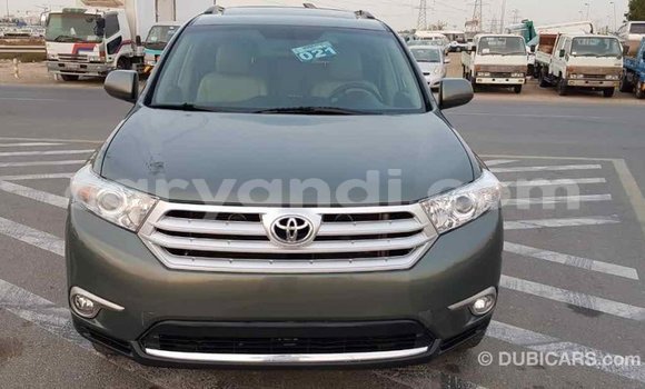 Nunua Imported Toyota Highlander Kijani Gari ndani ya Import - Dubai nchini Zambia Nunua Imported Toyota Highlander Kijani Gari ndani ya Import - Dubai nchini Zambia