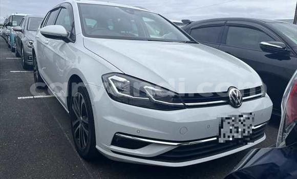 Buy Used Volkswagen Golf White Car in Lusaka in Zambia Buy Used Volkswagen Golf White Car in Lusaka in Zambia