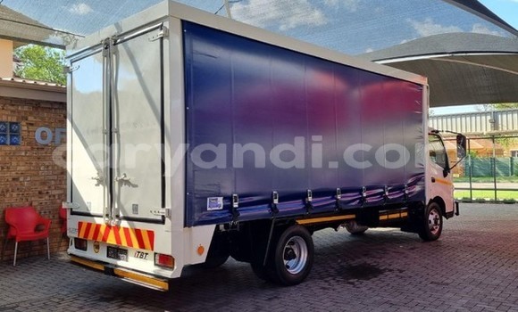 Buy Used Hino 300 Series White Truck in Lusaka in Zambia Buy Used Hino 300 Series White Truck in Lusaka in Zambia