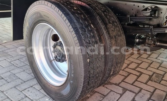 Buy Used Hino 300 Series White Truck in Lusaka in Zambia Buy Used Hino 300 Series White Truck in Lusaka in Zambia