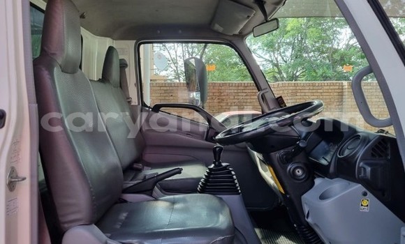 Buy Used Hino 300 Series White Truck in Lusaka in Zambia Buy Used Hino 300 Series White Truck in Lusaka in Zambia