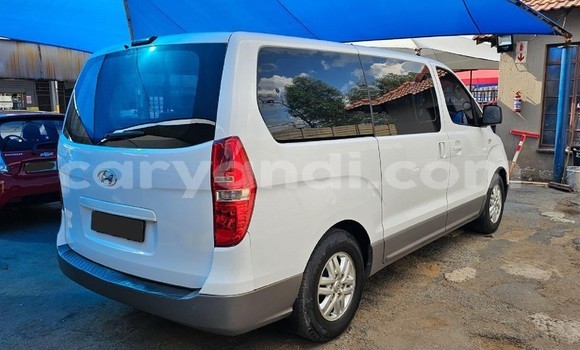 Buy Used Hyundai H1 White Car in Lusaka in Zambia Buy Used Hyundai H1 White Car in Lusaka in Zambia