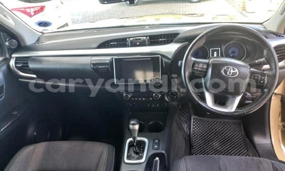 Tenga Tsaru Toyota Hilux Beige Mota in Lusaka in Zambia Tenga Tsaru Toyota Hilux Beige Mota in Lusaka in Zambia