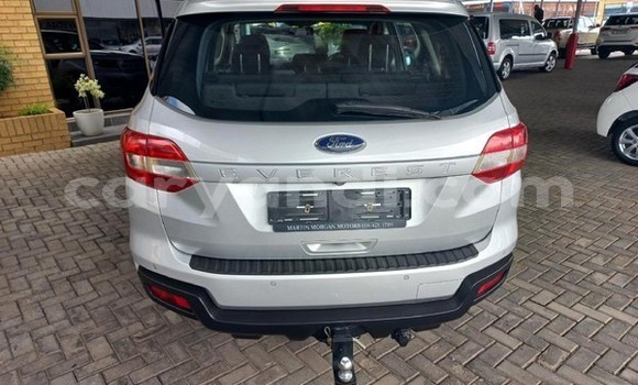 Buy Used Ford Everest Silver Car in Lusaka in Zambia Buy Used Ford Everest Silver Car in Lusaka in Zambia
