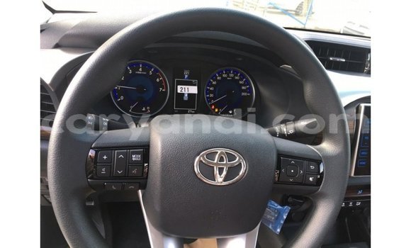 Nunua Imported Toyota Hilux Nyeupe Gari ndani ya Import - Dubai nchini Zambia Nunua Imported Toyota Hilux Nyeupe Gari ndani ya Import - Dubai nchini Zambia