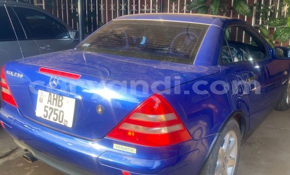 Nunua Ilio tumika Mercedes-Benz C250 coupe Bluu Gari ndani ya Kabwe nchini Zambia Nunua Ilio tumika Mercedes-Benz C250 coupe Bluu Gari ndani ya Kabwe nchini Zambia