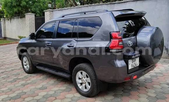 Buy Used Toyota Land Cruiser Black Car in Chingola in Zambia Buy Used Toyota Land Cruiser Black Car in Chingola in Zambia