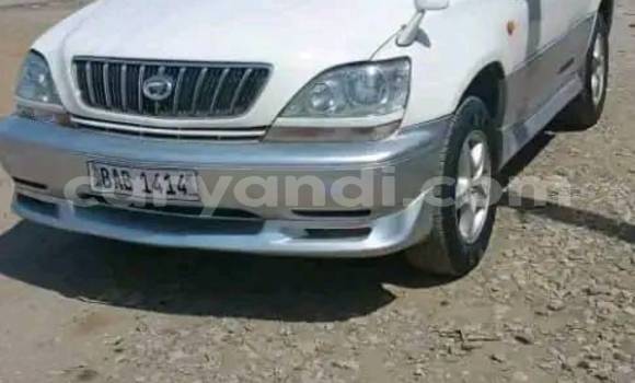 Buy Used Toyota Harrier White Car in Chingola in Zambia Buy Used Toyota Harrier White Car in Chingola in Zambia