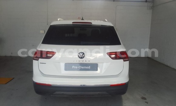 Acheter Occasion Voiture Volkswagen Tiguan Blanc à Lusaka, Zambie Acheter Occasion Voiture Volkswagen Tiguan Blanc à Lusaka, Zambie
