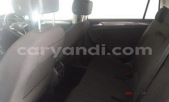 Acheter Occasion Voiture Volkswagen Tiguan Blanc à Lusaka, Zambie Acheter Occasion Voiture Volkswagen Tiguan Blanc à Lusaka, Zambie