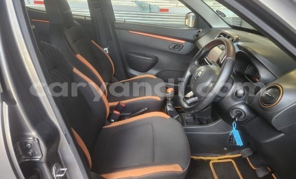 Buy Used Renault KWID Silver Car in Lusaka in Zambia Buy Used Renault KWID Silver Car in Lusaka in Zambia