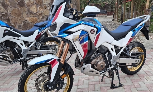 Buy Used Honda CRF Blue Bike in Lusaka in Zambia Buy Used Honda CRF Blue Bike in Lusaka in Zambia