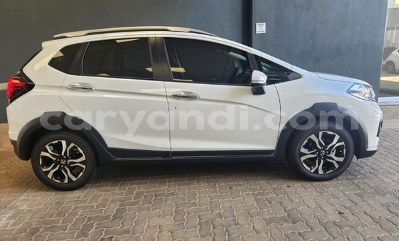Buy Used Honda BR-V White Car in Lusaka in Zambia Buy Used Honda BR-V White Car in Lusaka in Zambia