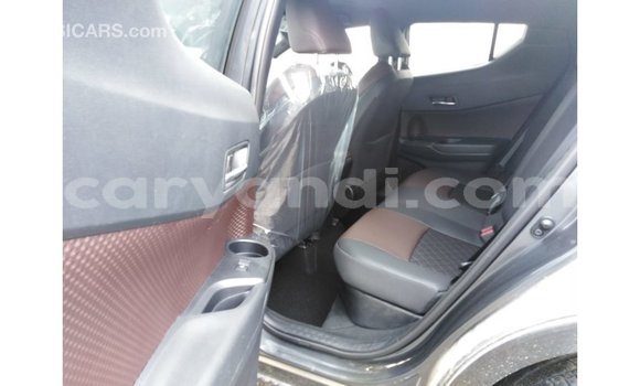 Nunua Imported Toyota C-HR Nyingine Gari ndani ya Import - Dubai nchini Zambia Nunua Imported Toyota C-HR Nyingine Gari ndani ya Import - Dubai nchini Zambia
