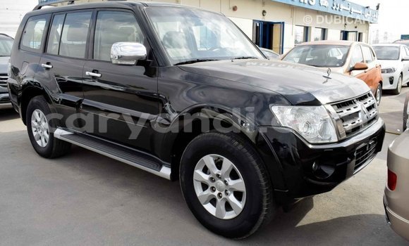 Nunua Imported Mitsubishi Pajero Nyeusi Gari ndani ya Import - Dubai nchini Zambia Nunua Imported Mitsubishi Pajero Nyeusi Gari ndani ya Import - Dubai nchini Zambia