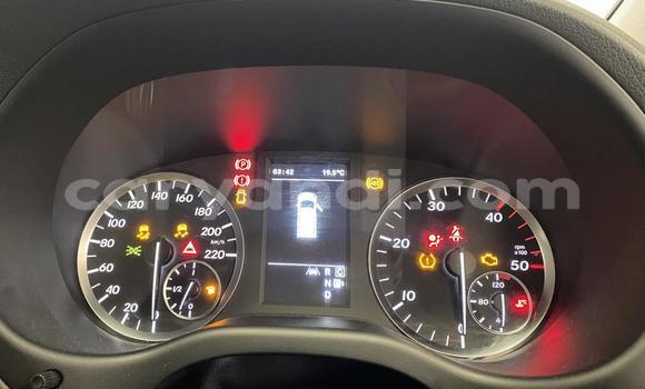 Tenga Tsaru Mercedes‒Benz Vito Zvimwe Mota in Lusaka in Zambia Tenga Tsaru Mercedes‒Benz Vito Zvimwe Mota in Lusaka in Zambia