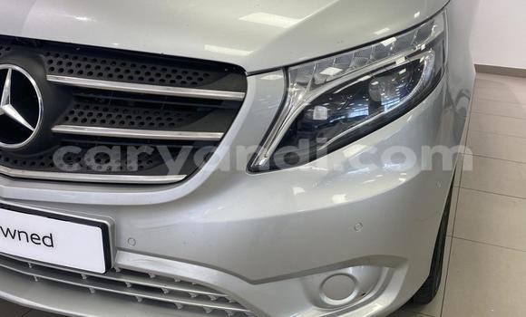 Tenga Tsaru Mercedes‒Benz Vito Zvimwe Mota in Lusaka in Zambia Tenga Tsaru Mercedes‒Benz Vito Zvimwe Mota in Lusaka in Zambia