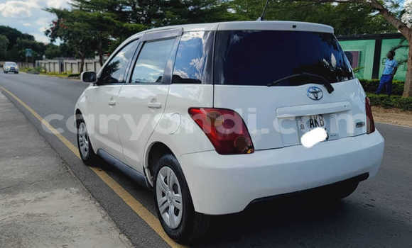 Acheter Occasion Voiture Toyota IST Blanc à Chingola, Zambie Acheter Occasion Voiture Toyota IST Blanc à Chingola, Zambie
