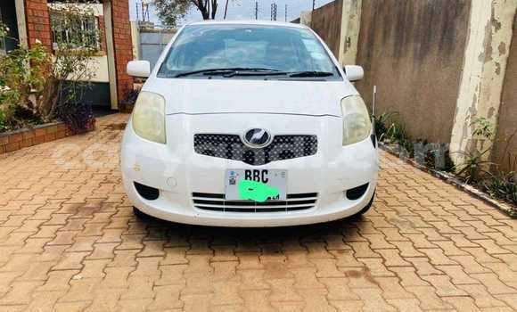 Acheter Occasion Voiture Toyota Vitz Blanc à Chinsali, Nord