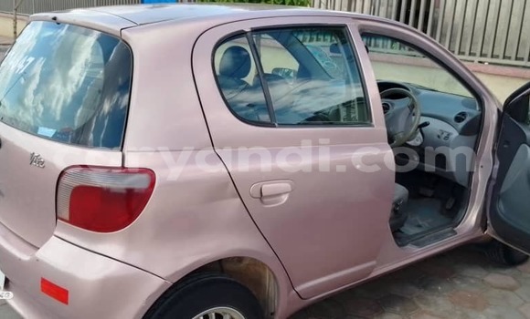 Tenga Tsaru Toyota Vitz Zvimwe Mota in Chingola in Zambia